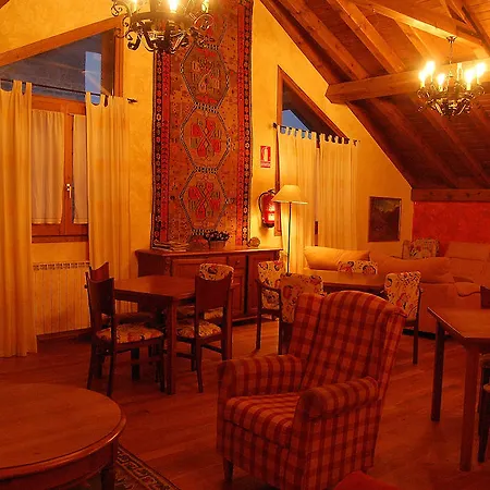 艾萨之谷旅舍 旅馆